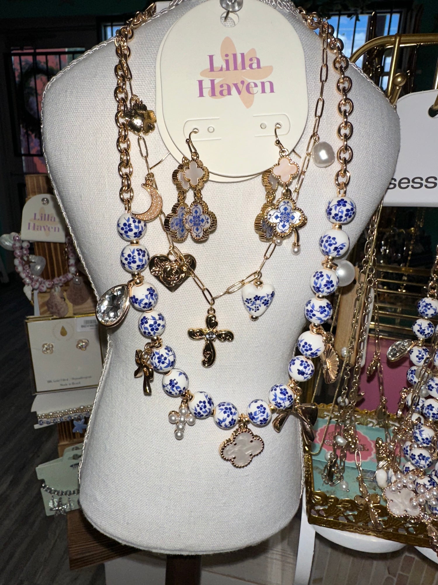 ACCESSORIES