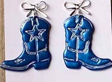 Boot star earrings