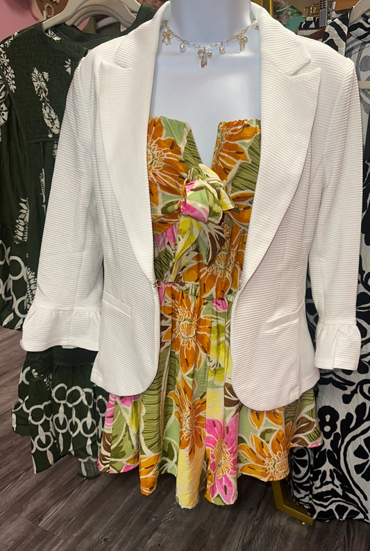 Sophisticated babe blazer